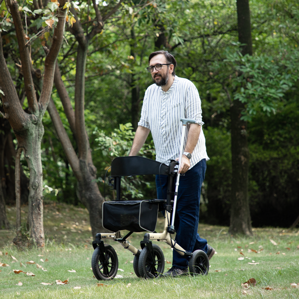What Are the Features of the Best Rollator for Outdoor Use?